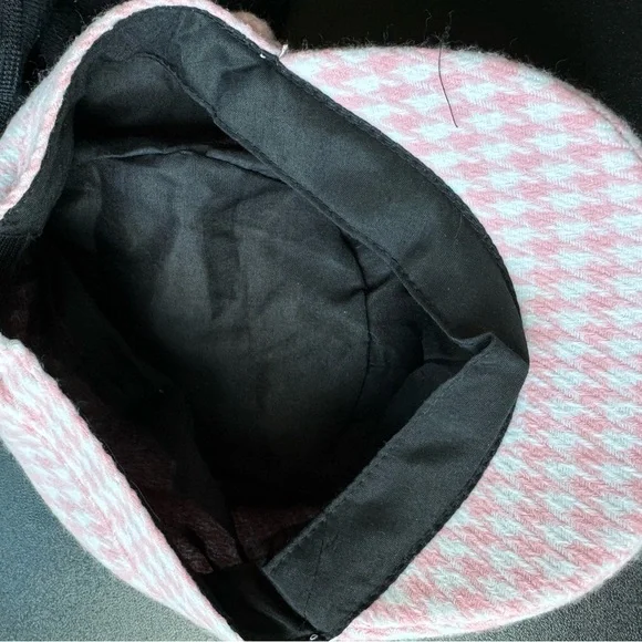 Gingham pink & white
cap - Picture 6 of 7